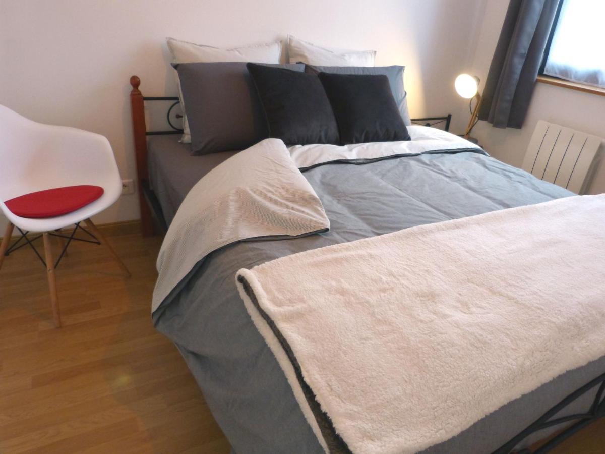 le 99B Modern apartment queen size bed&connected TV Hallennes-lez-Haubourdin Buitenkant foto