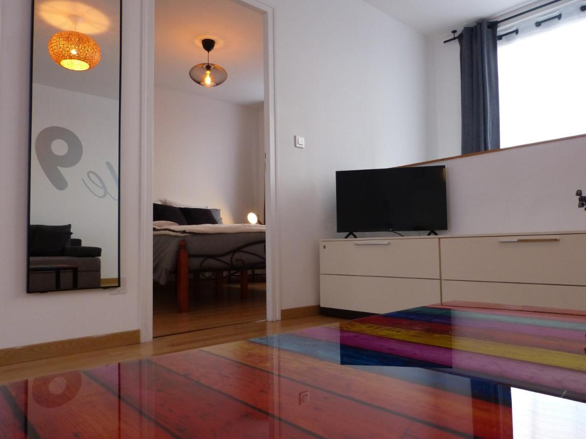 le 99B Modern apartment queen size bed&connected TV Hallennes-lez-Haubourdin Buitenkant foto